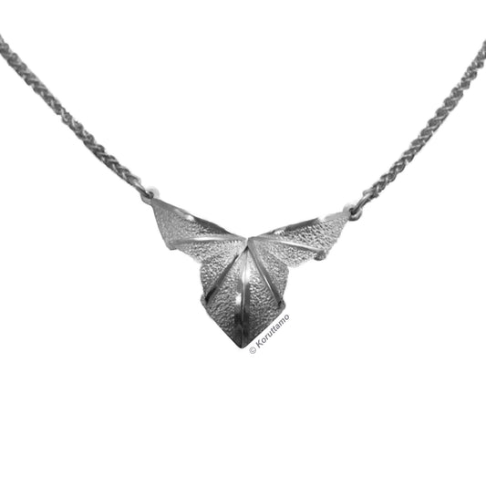 Friija Linea kaulakoru, hopea