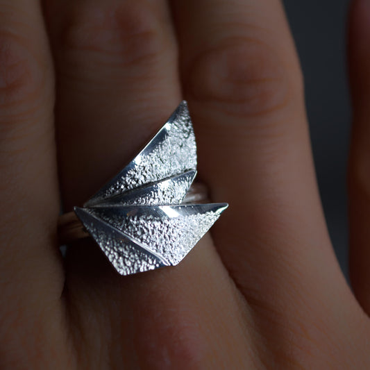 Friija Lumina statement -sormus, kulta